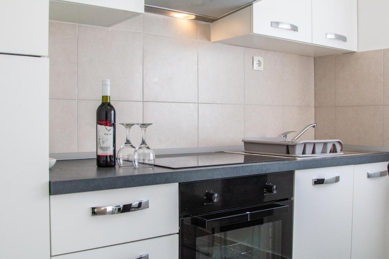 Apartments Mihael Split Bagian luar foto