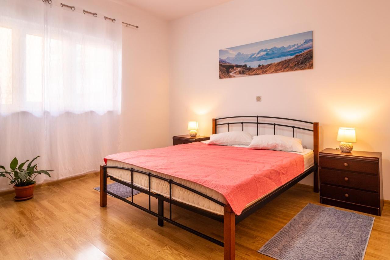 Apartments Mihael Split Bagian luar foto