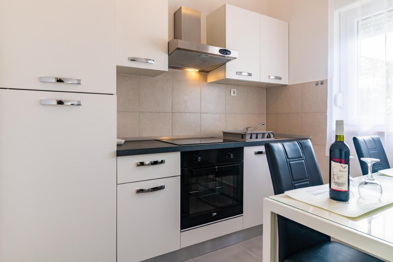 Apartments Mihael Split Bagian luar foto
