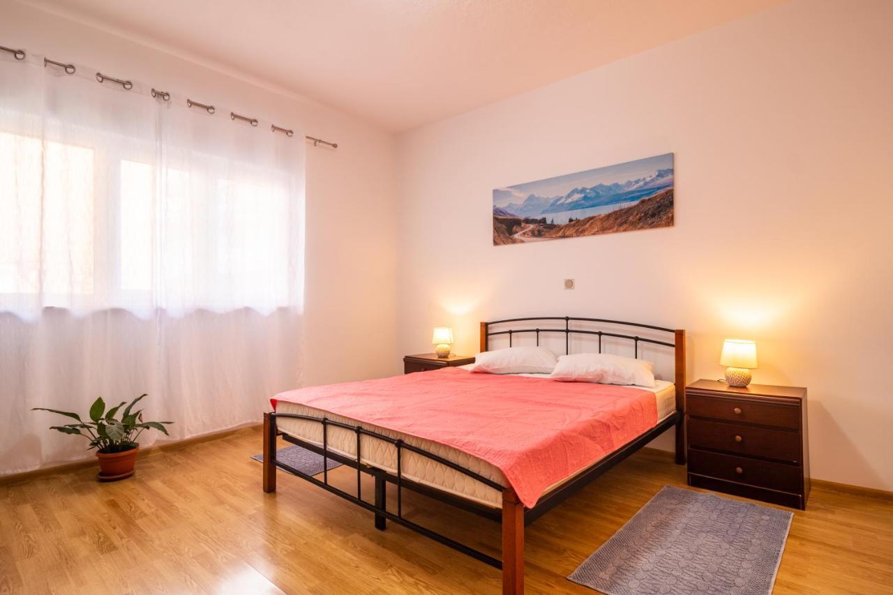 Apartments Mihael Split Bagian luar foto