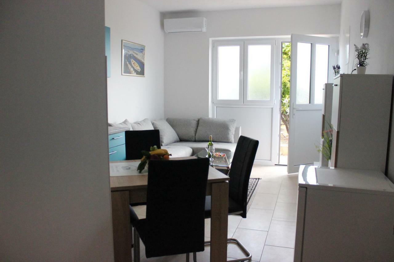 Apartments Mihael Split Bagian luar foto