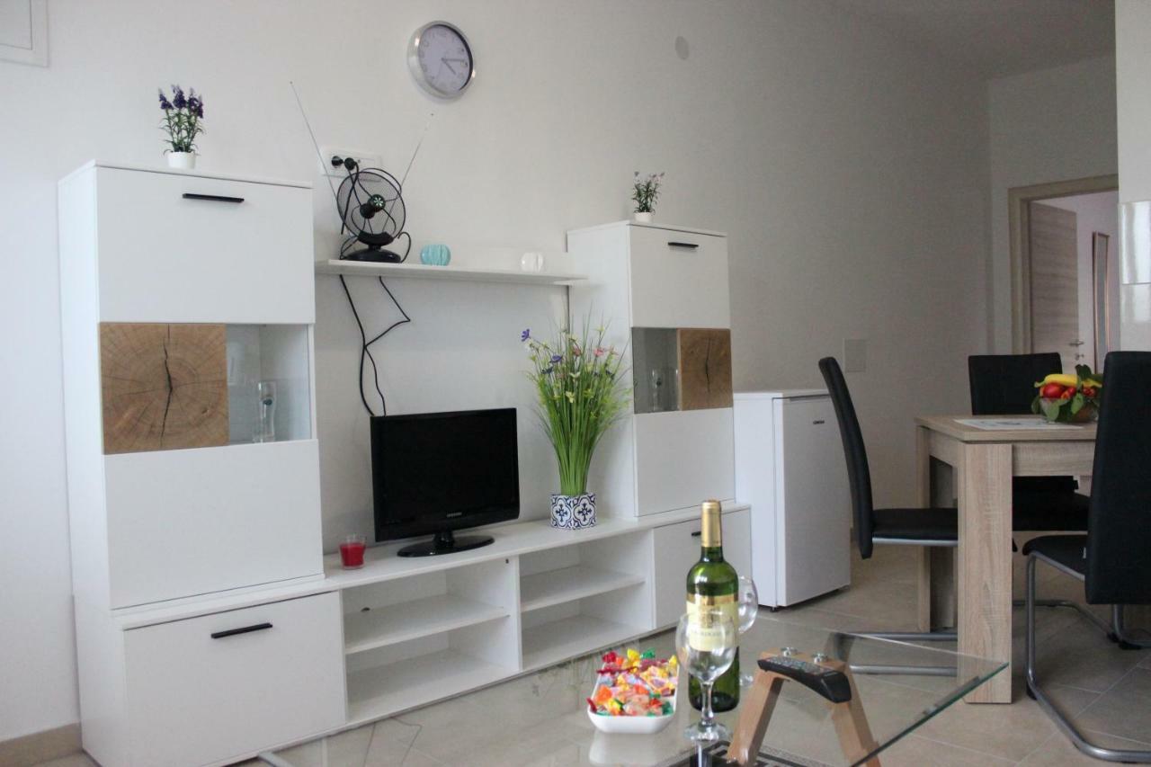 Apartments Mihael Split Bagian luar foto