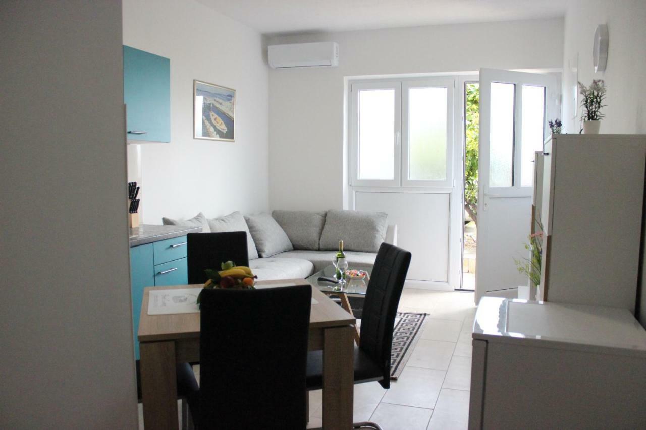 Apartments Mihael Split Bagian luar foto