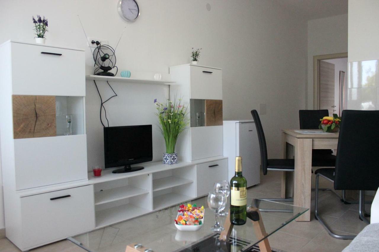 Apartments Mihael Split Bagian luar foto